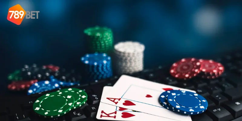 Cách chơi game Poker Pineapple 